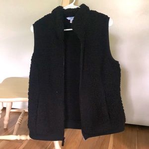 NWOT Never Worn Time and Tru Black Sherpa Vest